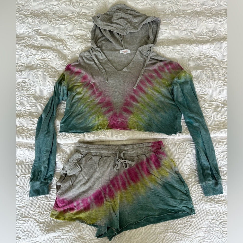 Colsie two piece lounge set